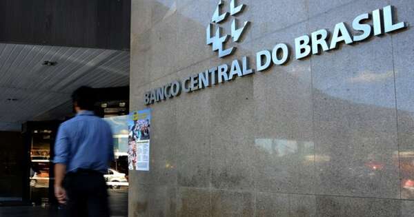 La Nación / Banco Central de Brasil mantiene su tasa de interés de referencia en 15 %