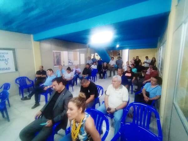 Directorio del PLRA aprueba apoyo a Soledad Núñez en Asunción  - Política - ABC Color