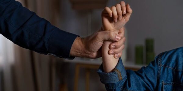 Popular / Hernandarias: Investigaran abren a un hombre por agresión a su madre y hermana