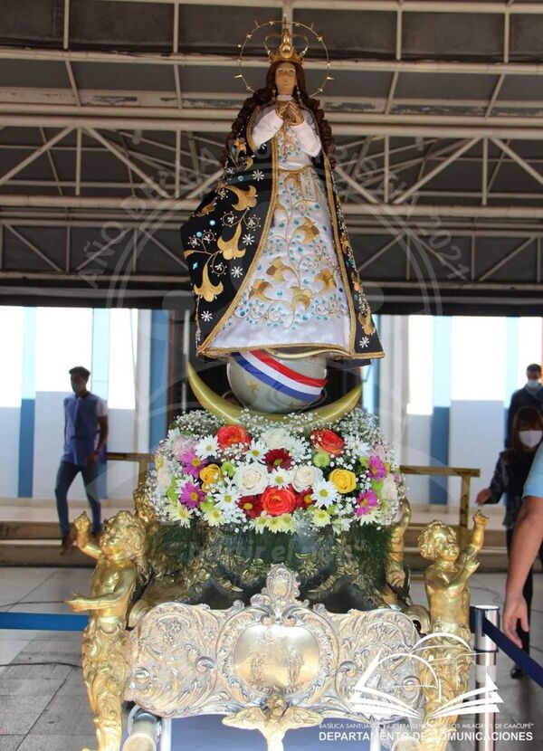 Popular / Rector de la Basílica de Caacupé: "El único Redentor es Jesucristo, pero María es una poderosa intercesora”