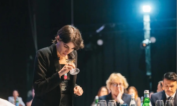 Sommelier paraguaya encabeza el podio en una competencia de altísimo nivel en Buenos Aires - OviedoPress