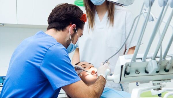 Solo 13 carreras de Odontología cuentan con acreditación vigente en Paraguay