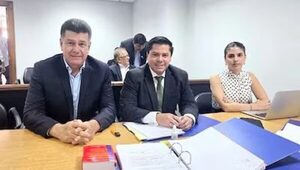 Por error del Ministerio Público, anulan acusación y sobreseen a Efraín Alegre - PDS RADIO Y TV