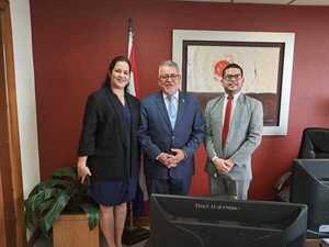 Presidente de la Asociación de Jueces se reúne con gremios para analizar pedido de aumento salarial - Judiciales.net