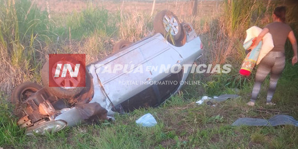 DOS PERSONAS LESIONADAS TRAS VUELCO DE VEHÍCULO EN JESÚS
