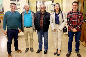 Velada intimista y de anécdotas: Nívoli moderado y Lozano picante presentaron “Por Argentinito” en el Centro Cultural “Carlos Domínguez”  - El Nordestino