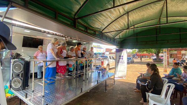 Exitosa jornada gastronómica del Móvil Cocina reunió a más de 40 mujeres en San Isidro