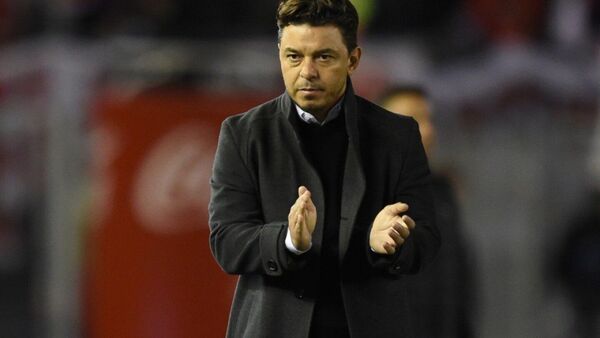 Gallardo renueva con River a cuatro días del superclásico