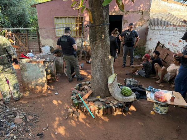 Desbaratan esquema criminal que operaba bajo fachada de “taller de motos” - trece
