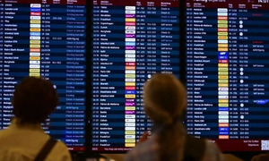 EE.UU. paraliza vuelos ante el cierre gubernamental más largo de su historia - OviedoPress