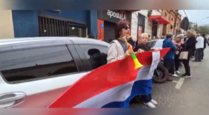 Jubilados municipales inician huelga de hambre frente a la Municipalidad de Asunción