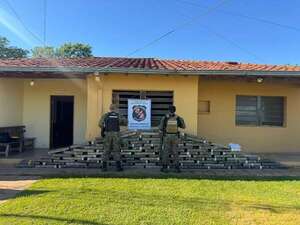 Tras persecución, se incautan de más de una tonelada de marihuana en Caaguazú - Policiales - ABC Color