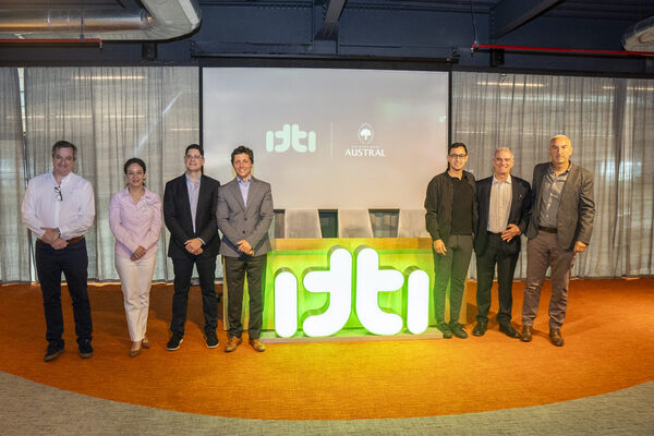 itti y la Universidad Austral sellan alianza y anuncian curso intensivo de IA Generativa | Unicanal