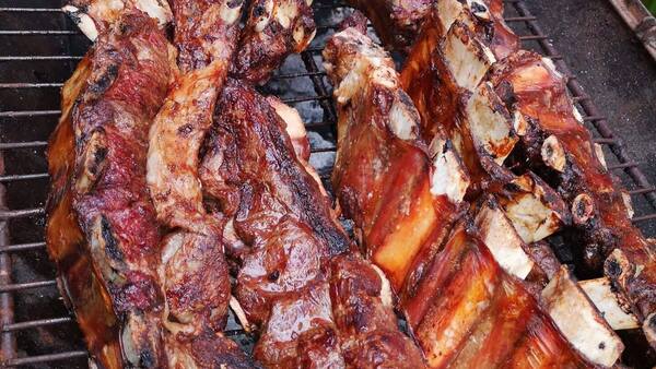 Presi de almaceneros he’i que la carne es un lujo