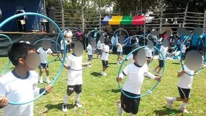 Padres lamentan que escuelas cobren entrada para exhibición gimnástica