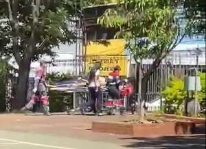 Riña entre estudiantes: lo golpeó con una madera en la cabeza en un colegio céntrico de Encarnación - Policiales - ABC Color