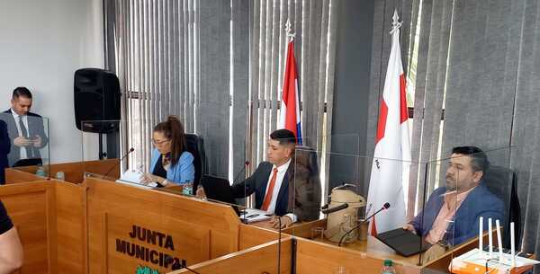 VIDEO | Hernán Domínguez fue reelecto como presidente de la Junta Municipal con 10 votos - San Lorenzo Hoy