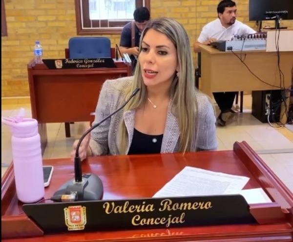 Concejal reporta gastos mínimos en vestimenta y no declara bienes, según Contraloría - ADN Digital
