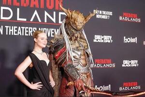 Depredador Badlands revela emociones y cultura Yautja