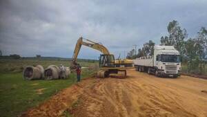 María Antonia forja su futuro con la construcción de su primera ruta asfaltada