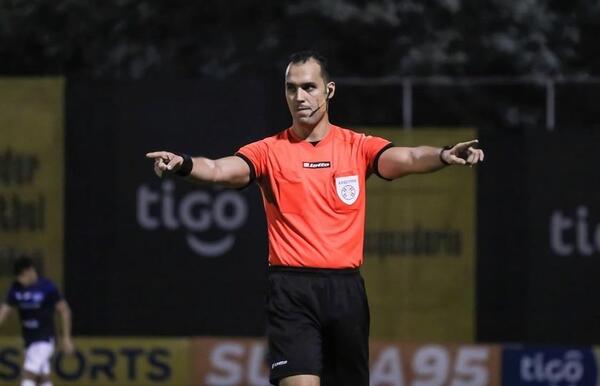 Derlis Benítez y David Ojeda arbitrarán los partidos de los contendientes al título