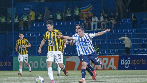 Todas las fichas en el Clausura