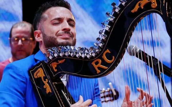 Popular / Conmoción por posteo de despedida de famoso arpista: "Hasta hoy llegó la vida"