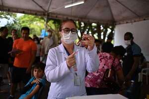 Llegan a Paraguay las primeras 70.200 dosis de la vacuna contra el dengue para niños - Mundo - ABC Color