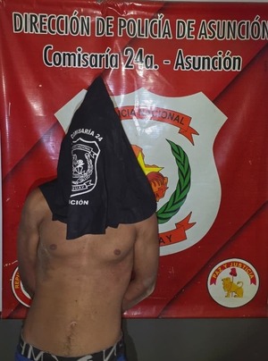 Aprehenden en flagrancia a ladrón con frondosos antecedentes en el barrio Republicano