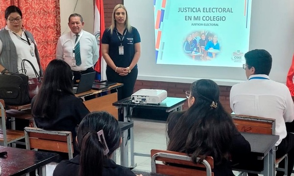 Clausura de pasantías socio-comunitarias 2025 con estudiantes secundarios en Coronel Oviedo - OviedoPress