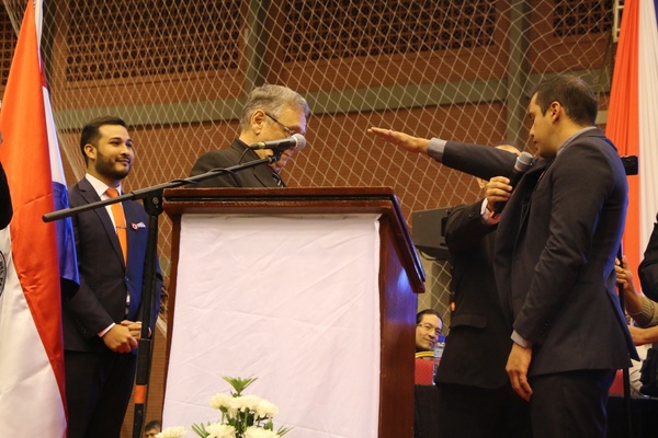 Asume nuevo intendente de CDE - ADN Digital