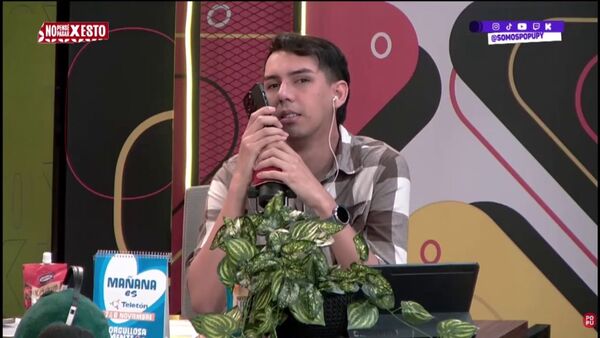 Popular / (VIDEO) ¡Llamaron en vivo a panelista de TV para reclamarle que chatea con ména ajeno!