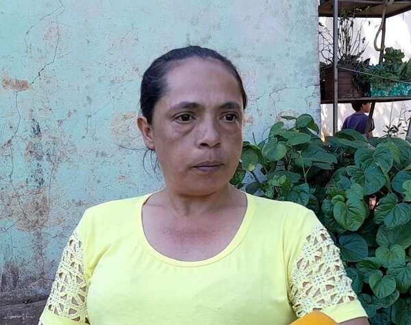 Mafia de los Pagarés: docente no cobra su salario completo hace cinco años por embargos abusivos - Nacionales - ABC Color