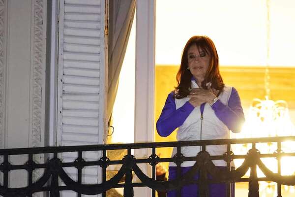 Fiscalía acusa a Cristina Kirchner por 200 casos de presunto soborno - Mundo - ABC Color