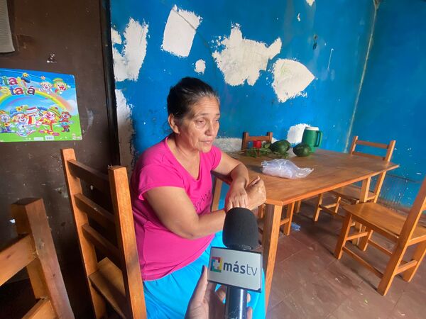 Ante el desesperado temor de perder la vista, mujer del Barrio Itá Paso clama ayuda