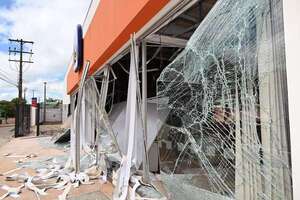 Katueté: Fiscalía solicita captura de 10 presuntos implicados en ataque a banco  - Policiales - ABC Color