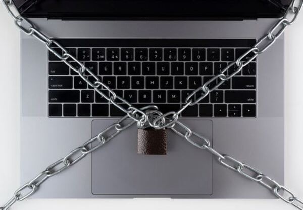 Proveedor norteamericano de internet alerta que bloqueos de sitios web pueden convertirse en barreras al comercio digital