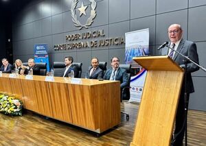 El Pdte. Doctor Diesel y el Ministro Doctor Jiménez Rolón dieron apertura al Curso de Argumentación Jurídica en CDE