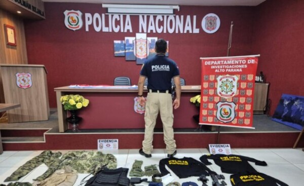 Tras sangriento asalto, detienen a sospechoso con uniformes policiales