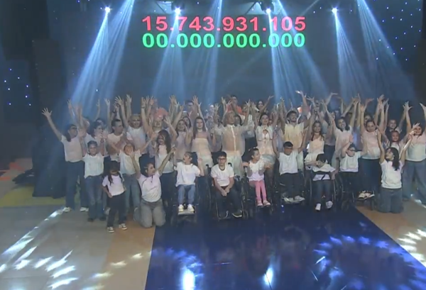 Con esperanza y emoción, arrancó la maratón de Teletón  - trece