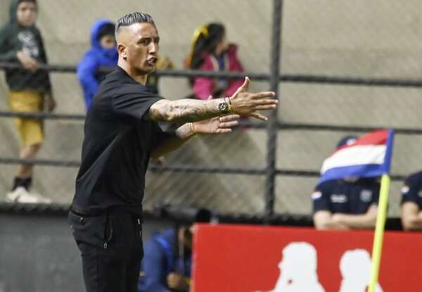 Lucas Barrios destaca la reacción que tuvo su equipo en la complementaria - Sportivo Luqueño - ABC Color