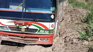 Usuarios de la ruta del Alto Paraguay exigen al Gobierno de Peña acelerar la reparación vial