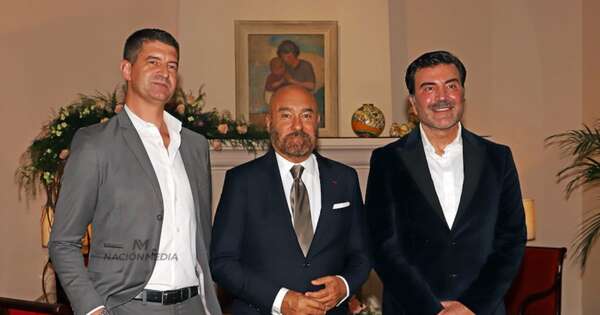 La Nación / Cena en honor a Javier Saiach