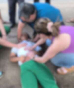 Video: violenta pelea entre estudiantes en Luque deja a un alumno hospitalizado - Policiales - ABC Color