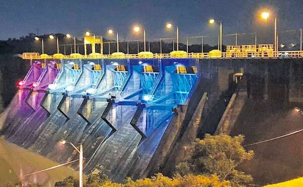 Acaray: ningún oferente en licitación de US$ 82 millones - Economía - ABC Color