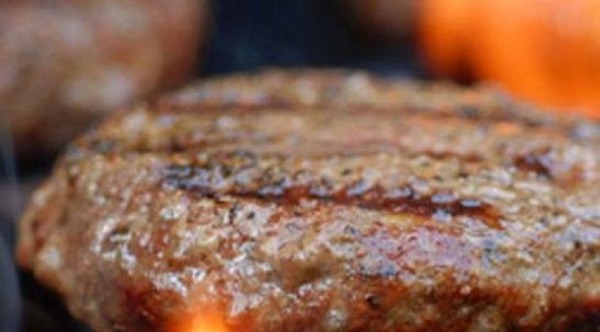 Productos lácteos nacionales y hamburguesas, también podrían ser exportados a Panamá