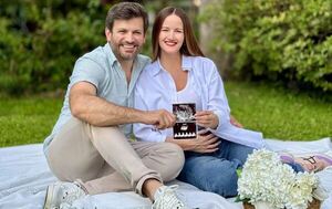 Soledad Núñez anuncia su embarazo en medio de campaña por Asunción