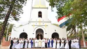 30 parejas se casaron en boda comunitaria