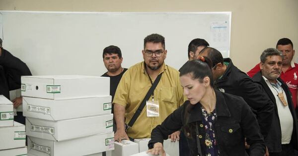 La Nación / CDE: TSJE inició reparto de maletines electorales y quedarán bajo resguardo policial