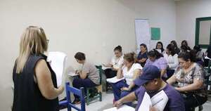 La Nación / Docentes cuyos exámenes fueron anulados volverán a rendir, pero en Asunción